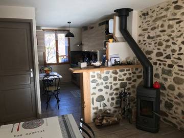 Gîte pour 2 personnes, avec jardin à Savignac-les-Ormeaux