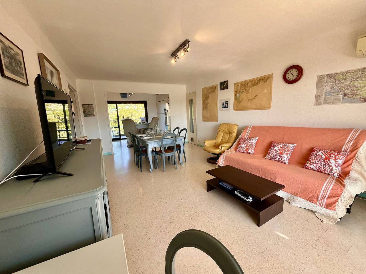 Entire apartment, 4-room apartment, 6 beds, air-conditioned in Cavalaire in Cavalaire-sur-Mer, Mediterranean Coast (France)