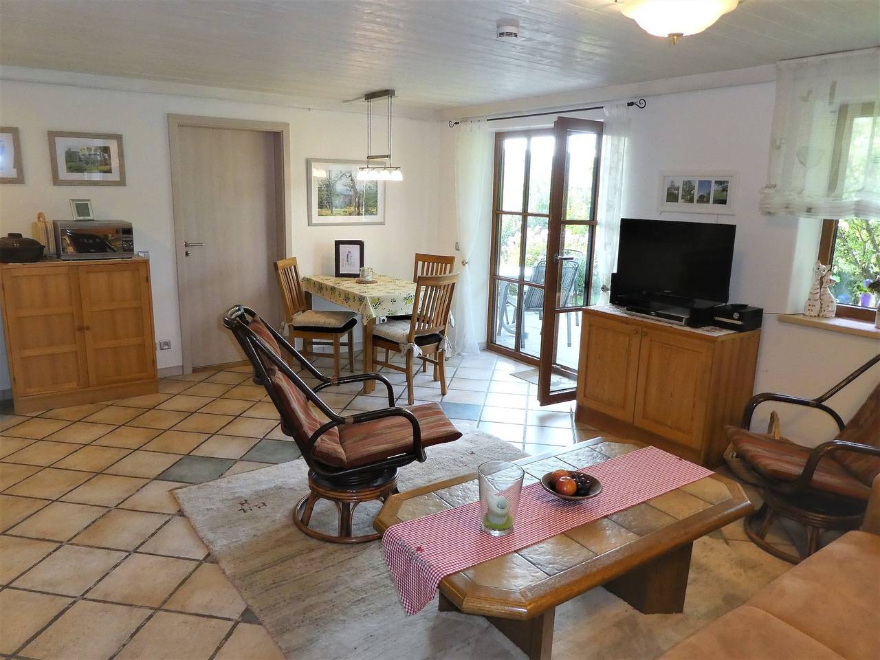 Ganze Ferienwohnung, Öko-Ferienwohnung im Landhaus Hübner in Neukirchen (Bayern), Ostbayern