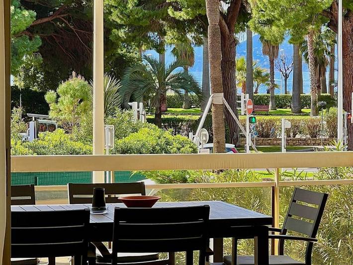 Gîte pour 4 personnes, avec balcon et vue dans Bijou Plage Cannes