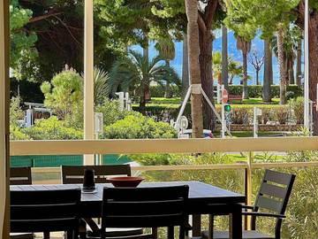 Gîte pour 4 personnes, avec balcon et vue dans Bijou Plage Cannes