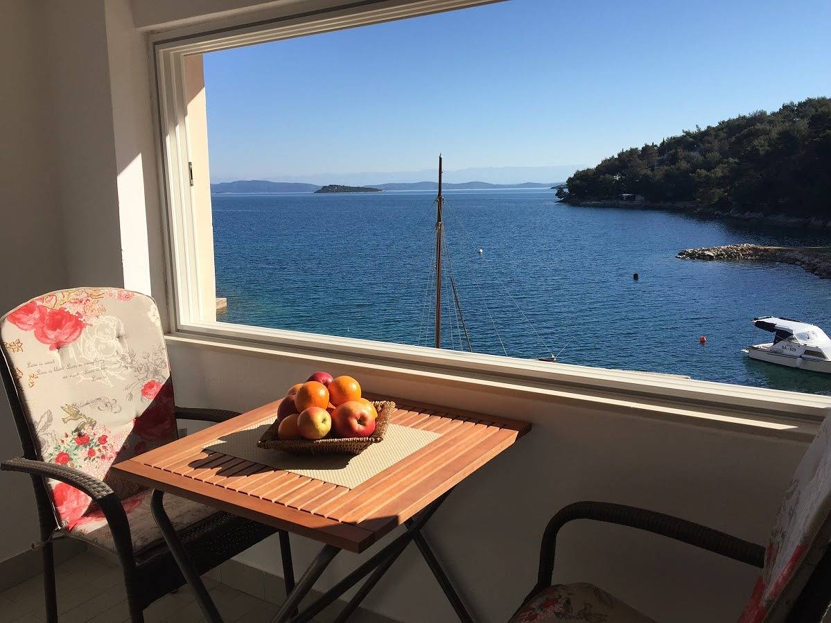Ganze Wohnung, 2-Zimmer-Ferienwohnung am Strand Sali, Dugi otok A-880-b in Sali, Dugi Otok