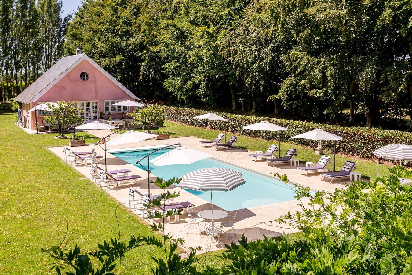 Holiday Rental for 12 People in Trouville-la-Haule, Parc naturel régional des Boucles de la Seine Normande