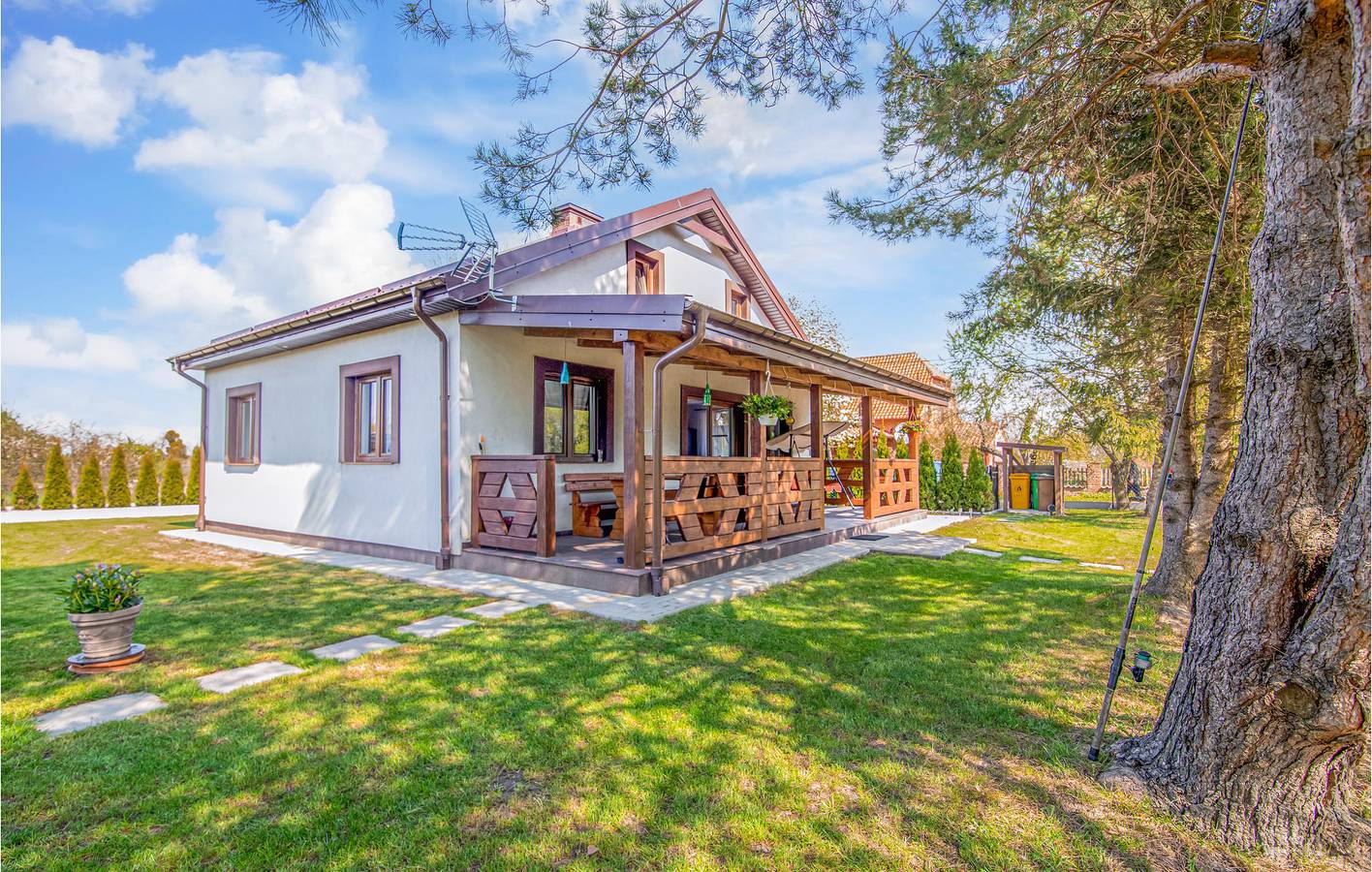 Ferienhaus für 10 Personen mit Terrasse in Seenplatte von Ilawa