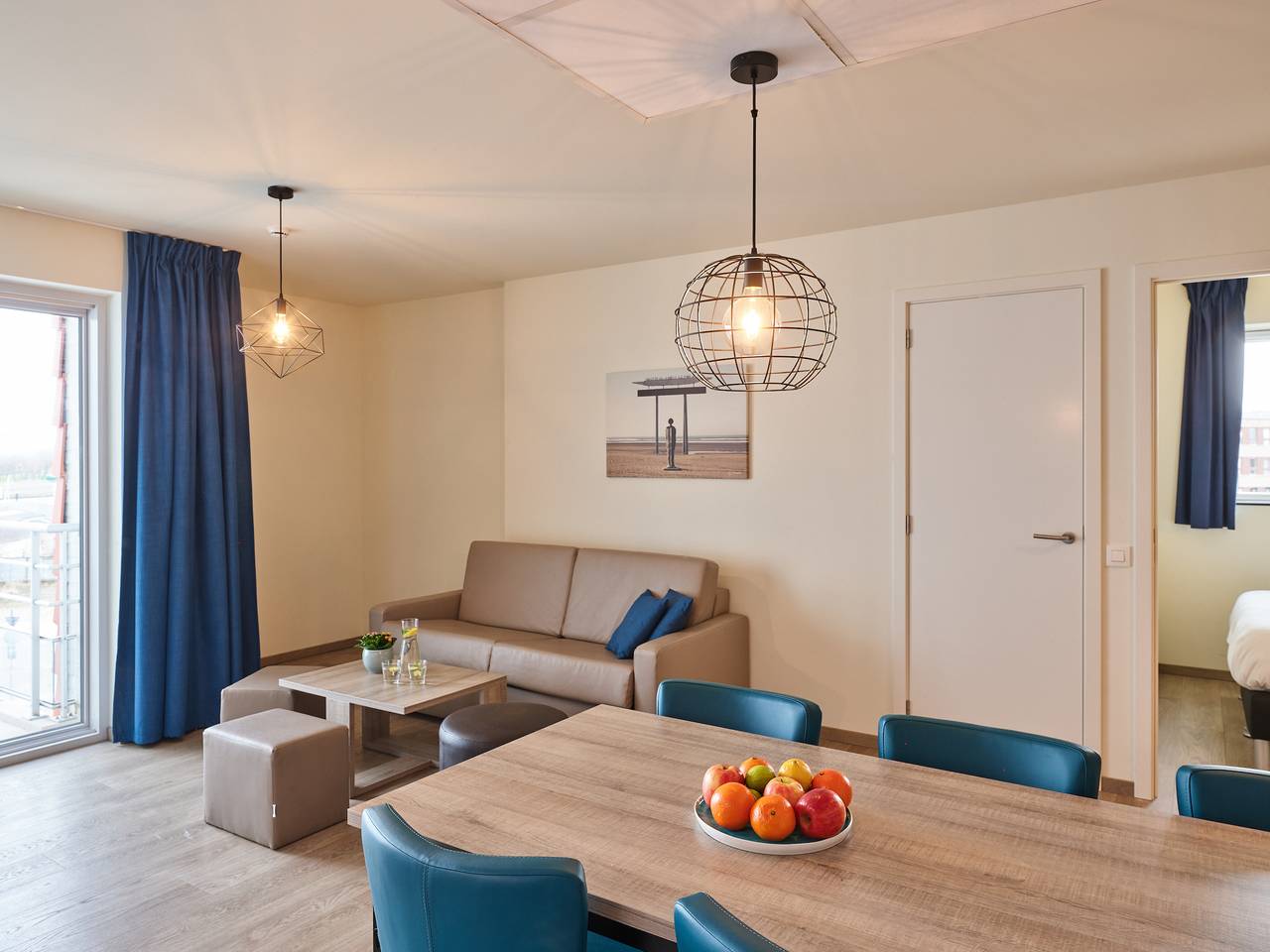 Holiday Suites Zeebrugge — Spacious Suite | 6p in Brujas, Costa de Bélgica