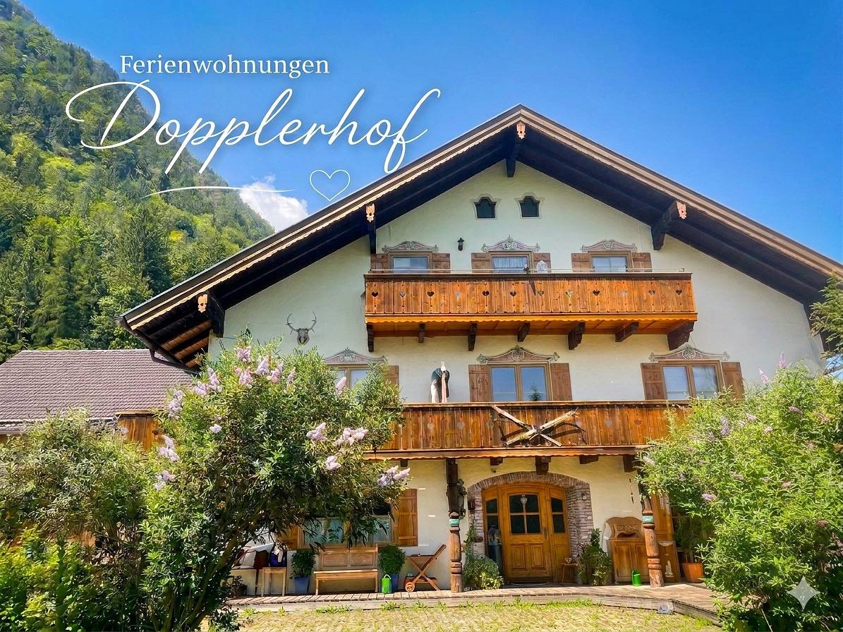Ganze Ferienwohnung, Ferienwohnungen Dopplerhof - Ferienwohnung Schutzhütte im Dopplerhof 1.Og 130 qm, 4 Schlafzimmer in Piding, Berchtesgadener Alpen