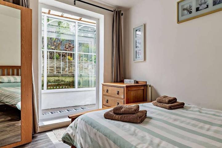 3 Bed in Brixham (oc-bx013) in Brixham, Torbay