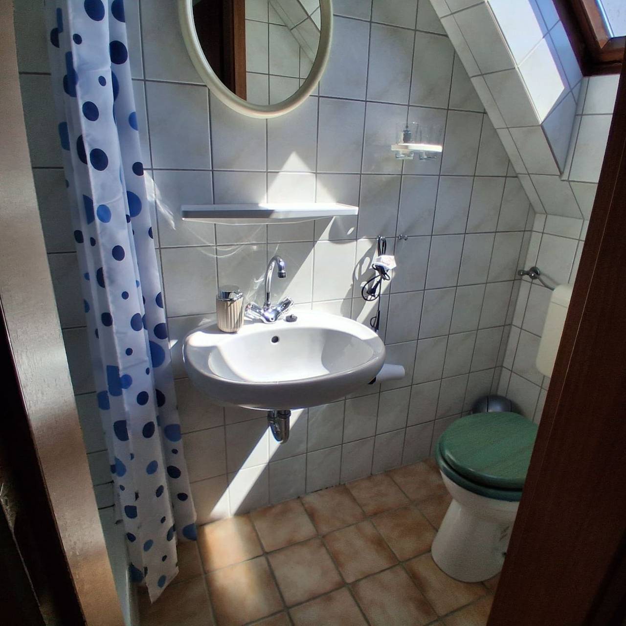 Ganze Ferienwohnung, Leuchtturm - Pensionszimmer, Nordsee, gemeinschaftlicher Grill, Parkplatz in Dagebüll, Nordfriesland