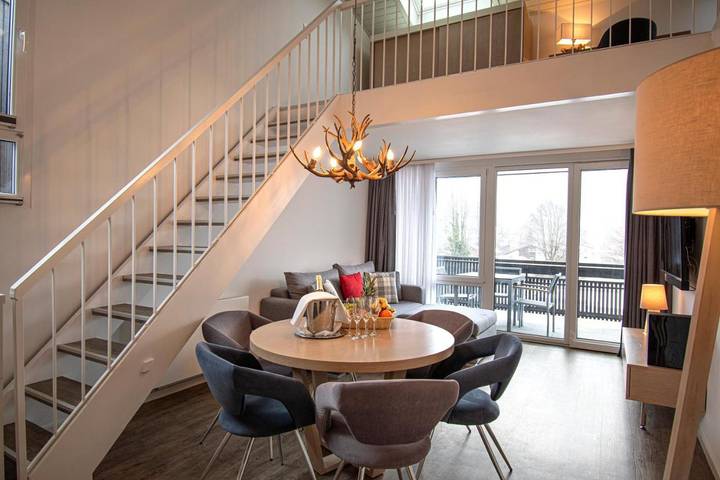 Bungalow für 6 Personen, mit Whirlpool und Garten sowie Sauna und Pool, mit Haustier in Oberbayern - 2