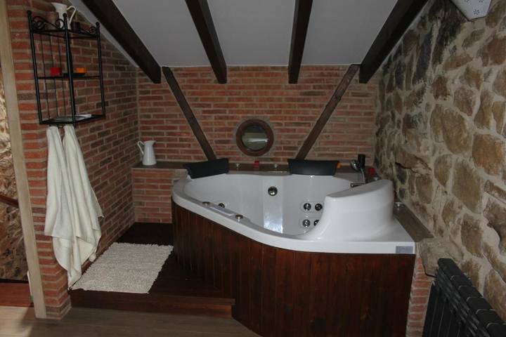 Casa rural para 6 personas, con vistas y jardín, Se admiten mascotas en Cantabria - 4