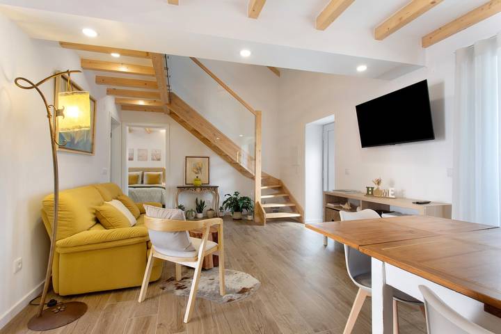 Apartamento 'Zeca Holidays Atalaia Waterfall' con Balcón y Wi-Fi in Atalaia, Distrito de Lisboa