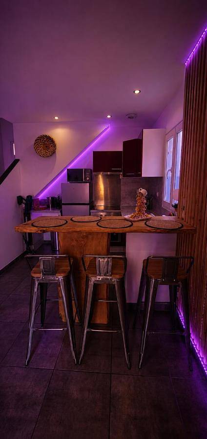 Gîte pour 4 personnes, avec jacuzzi et jardin à Allauch - 3