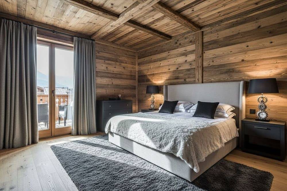 Stunning Oberlech Chalet 1,600 Meters Above With 10 Elegant Suites and Jacuzzi in Lech am Arlberg, Arlberg