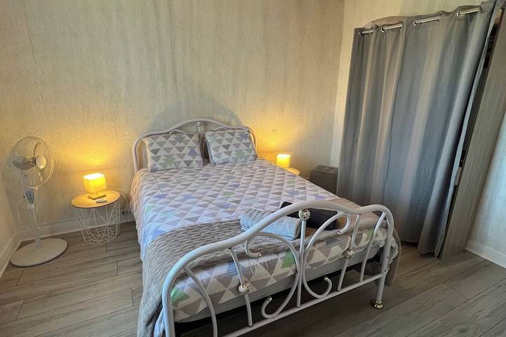 Location de vacances pour 6 personnes, animaux acceptés à Saint-Sulpice-de-Faleyrens - 4