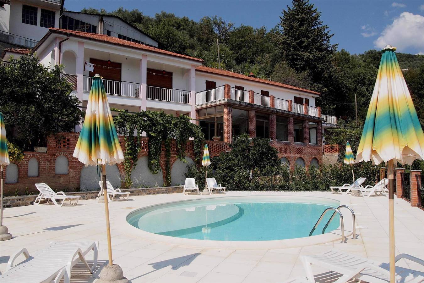 Appartement voor 6 Personen in Casanova Lerrone, Ligurische Alpen