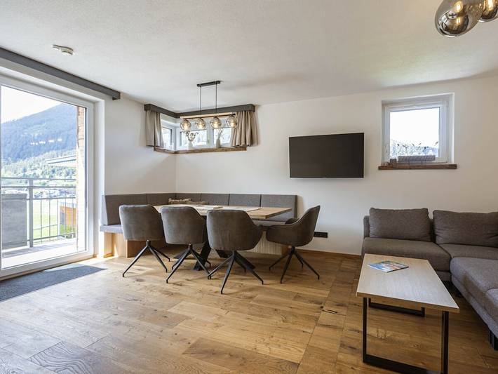 Wohnung in Lermoos mit Balkon und Parken in Lechtaler Alpen, Lermoos