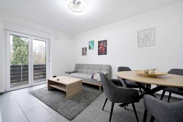 Ferienwohnung für 8 Personen, mit Balkon in Stuttgart