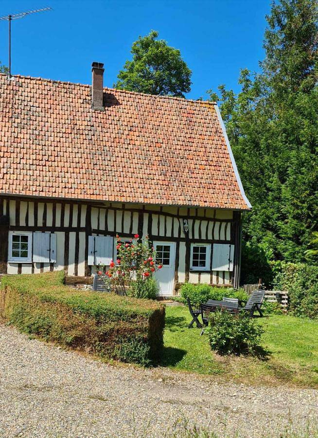 Location de vacances pour 3 personnes, avec jardin à Gueures - 2