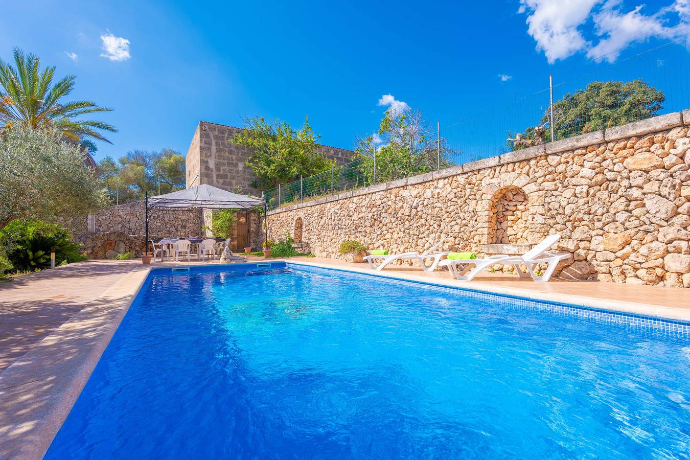 Can Kalet in Costitx, Interior de Mallorca