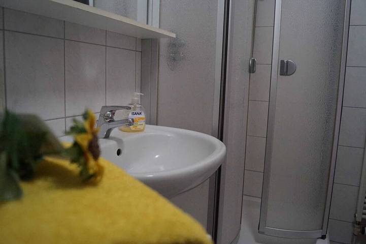 Gîte pour 3 personnes, avec jardin et terrasse, animaux acceptés à Rhauderfehn - 3