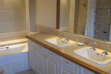 Château pour 24 Personnes dans Frayssinet, Parc Naturel Régional des Causses du Quercy, Photo 4