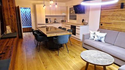 Ferienwohnung für 10 Personen, mit Sauna und Balkon in Hochsteiermark