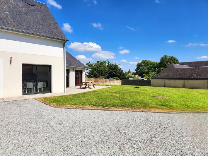 Location de vacances pour 8 personnes, avec terrasse et jardin à Moyon - 2