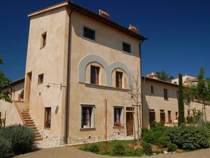 Appartamento per 4 persone, con Giardino e Piscina a Gambassi Terme