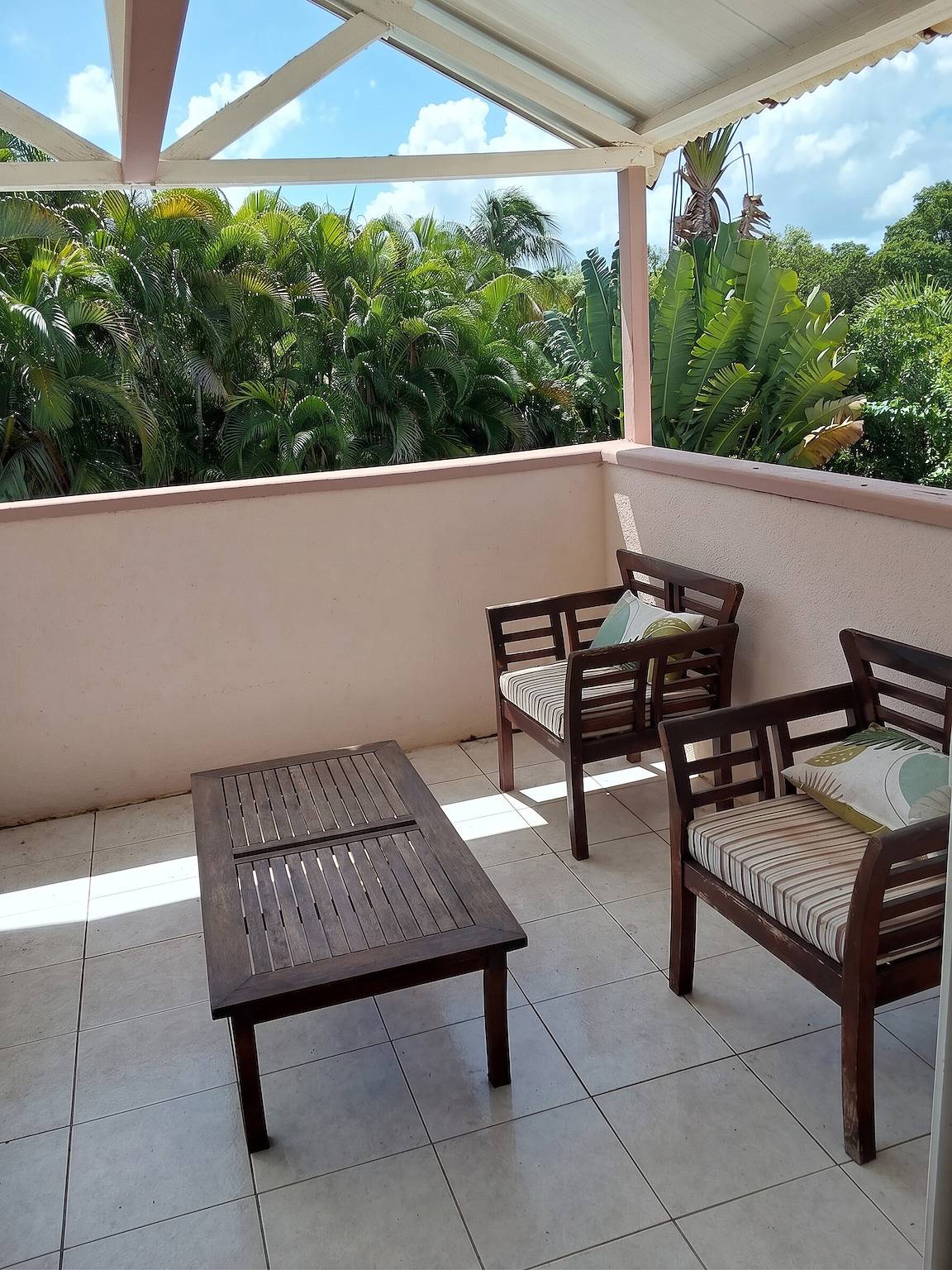 Apartamento entero, Apartamento luminoso con terraza en Le Gosier, 70 m² in Le Gosier, Guadalupe