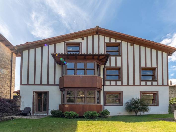 Gîte pour 6 personnes, avec Jacuzzi ainsi que Terrasse et Jardin à Castro-Urdiales - 3