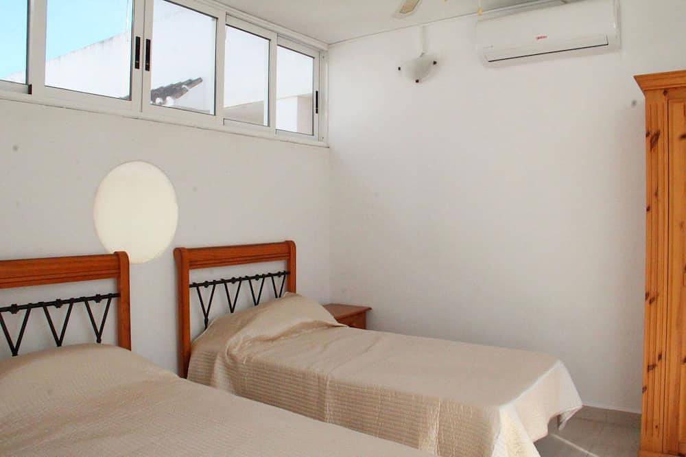 Apartamento entero, 3 Bed Apt Villamartin Plaza, Great Food, Sun, Beaches and Golf in Brisas y Golf, Orihuela