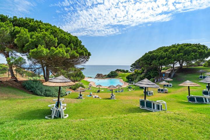 Casa de férias para 5 pessoas, com Jardim e Piscina infantil em Alvor