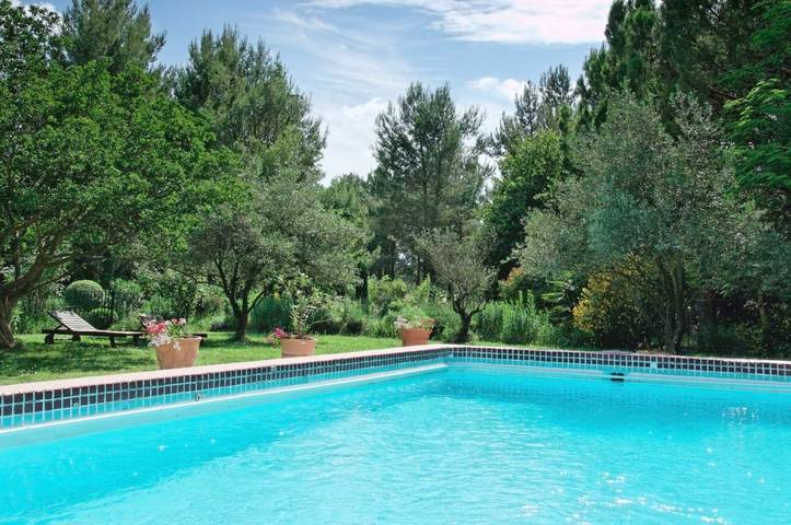 Chambre d’hôte pour 2 personnes, avec jardin et piscine, animaux acceptés à Plan-d'Orgon - 4
