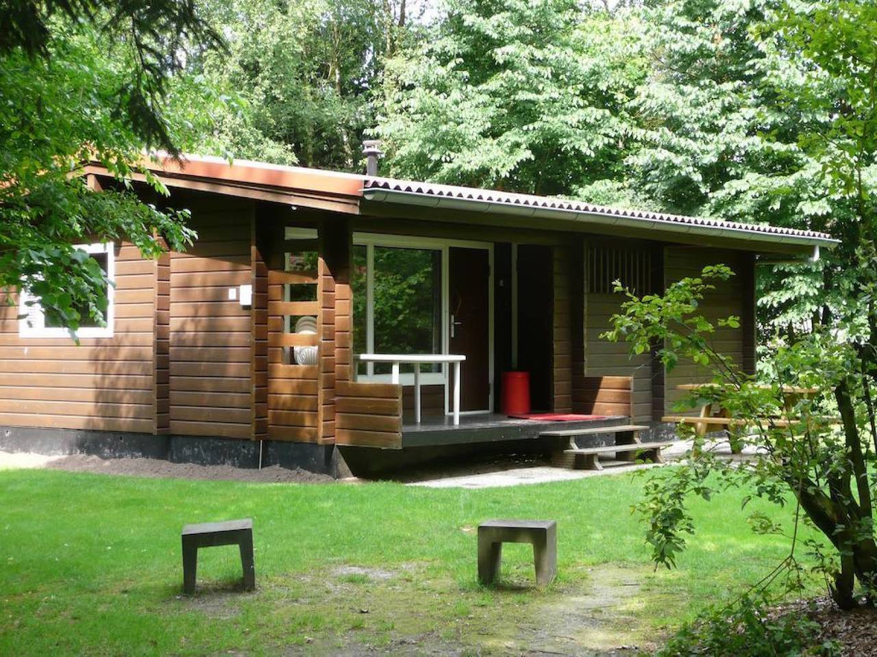 6 persons Finnish bungalow on the edge of the forest in Drenthe
