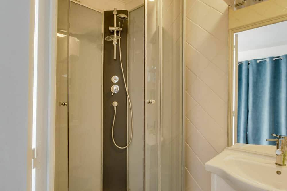 Apartamento entero, Hermoso apartamento para 2 personas con Wifi y Tv in La Richardais, Región de Saint-Malo