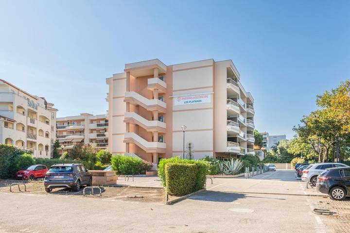 Appart’hôtel pour 4 personnes, avec balcon