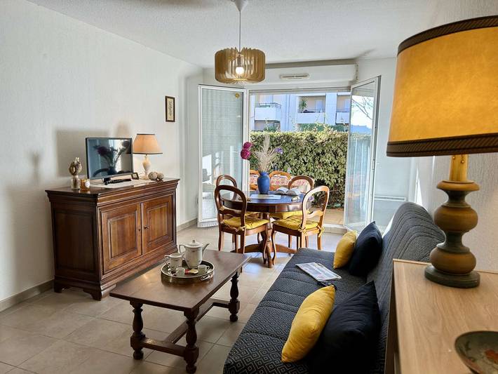 Appartement de vacances pour 4 personnes, avec piscine à Roquebrune-sur-Argens