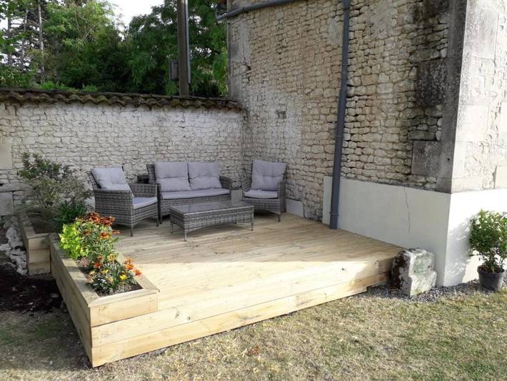 Location de vacances pour 4 personnes, avec jardin ainsi que piscine et terrasse à Celles (Charente-Maritime) - 2