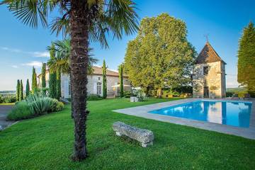 Cottage pour 14 personnes, avec jardin à Laugnac