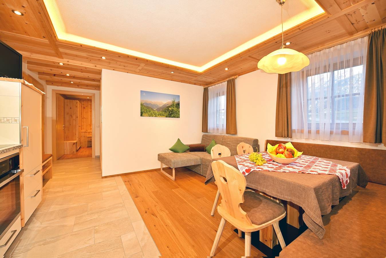Ganze Wohnung, Ferienwohnung 'Feldererhof Apt Alpenrose' mit Bergblick, Gemeinschaftsgarten und Wlan in Villgratner Berge, Gsies