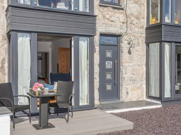 Cottage for 12 People in Criccieth, Llŷn Peninsula, Photo 1