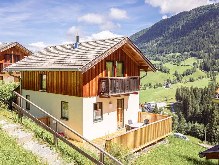 Ferienhaus für 6 Personen, mit Balkon und Terrasse sowie Pool und Sauna in Dachstein West