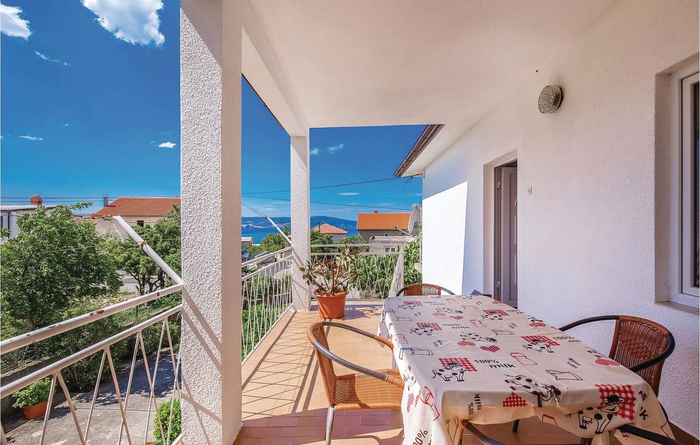 Ganze Ferienwohnung, Ferienwohnung für 5 Personen mit Terrasse in Novi Vinodolski, Primorje-Gorski Kotar