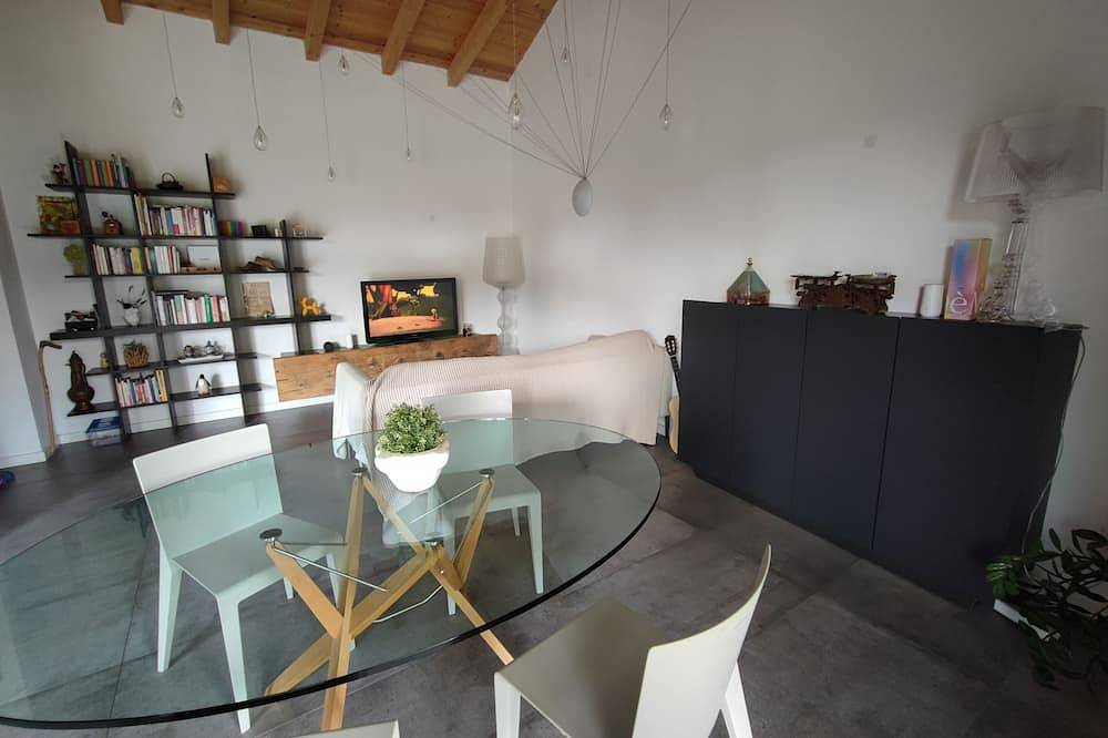 Villa with pool between Versilia and the Cinque Terre in Casano-Dogana-Isola, Castelnuovo Magra