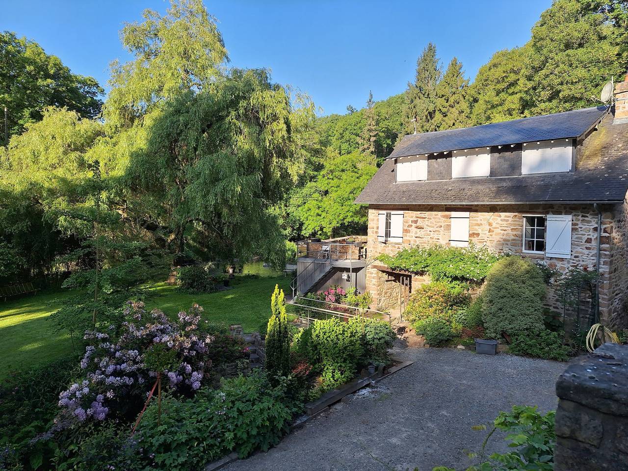 Gîte du Moulin de Tanis – Havre de nature en Mayenne in Oisseau, Mayenne
