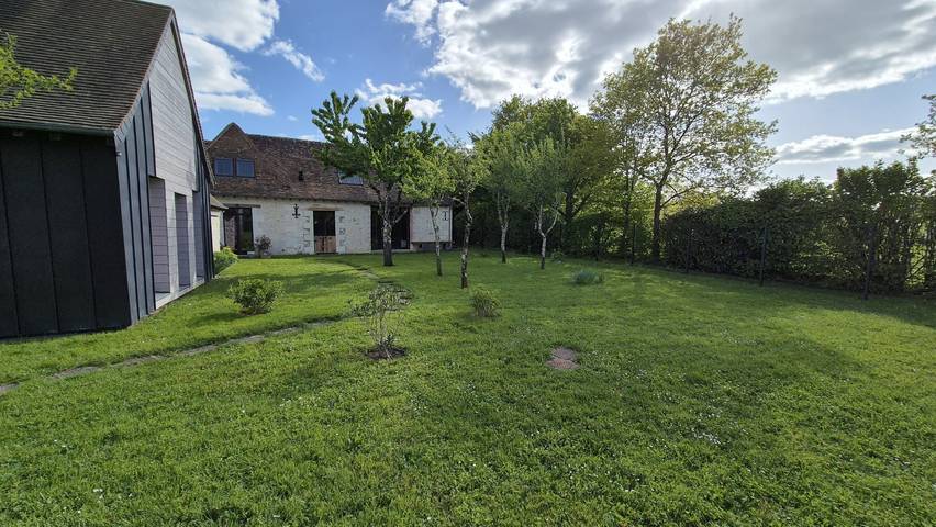 Chambre d’hôte pour 3 personnes, avec Terrasse et Jardin dans Gare De Tours
