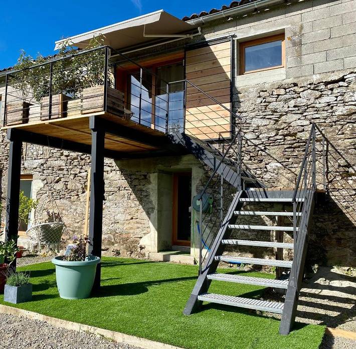 Gîte pour 4 personnes, avec vue et jardin dans Saint-Amans-Valtoret - 4