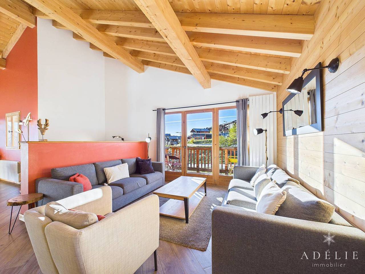 Modern chalet for rent for holidays with family and/or friends in La Rosière, Montvalezan