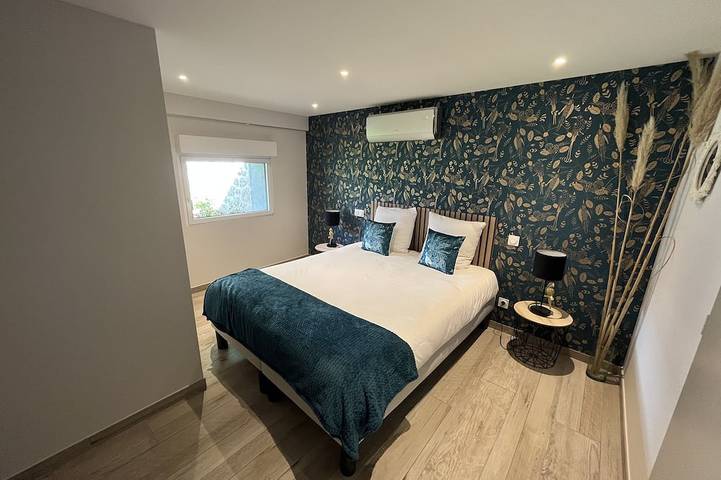 Location de vacances pour 6 personnes, avec terrasse et jacuzzi à Saint-Romain-Lachalm - 2