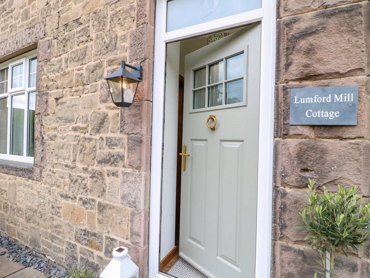 Lumford Mill Cottage in Bakewell, Derbyshire